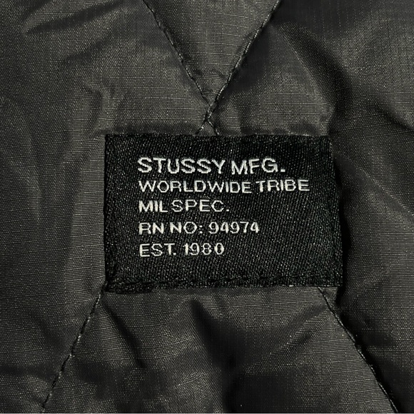 Stussy Quilted Bomber Jacket Faux Fur Collar Gray Black - Picture 3 of 6